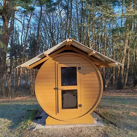 Heller Wohnwagen Auf Tierschutz Landhof Inmitten Der * Selmsdorf